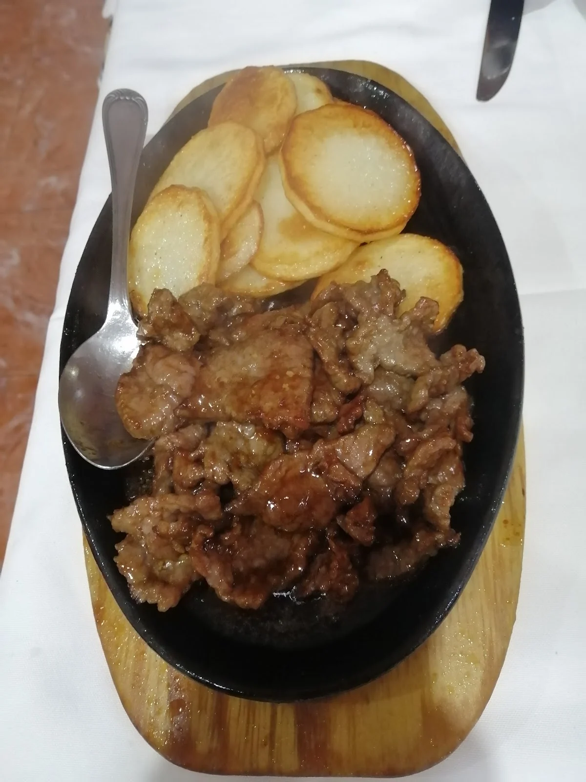 Ternera con salsa de saté