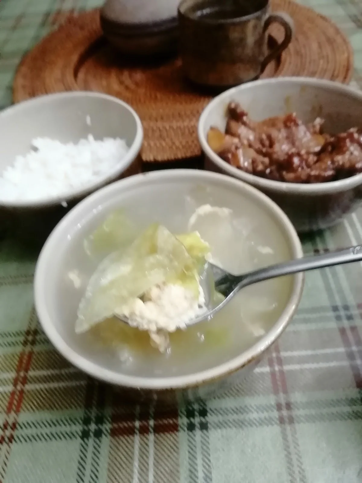 Wan-tun frito con su sopa
